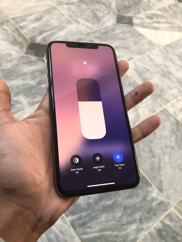 Iphone 11 pro max 0