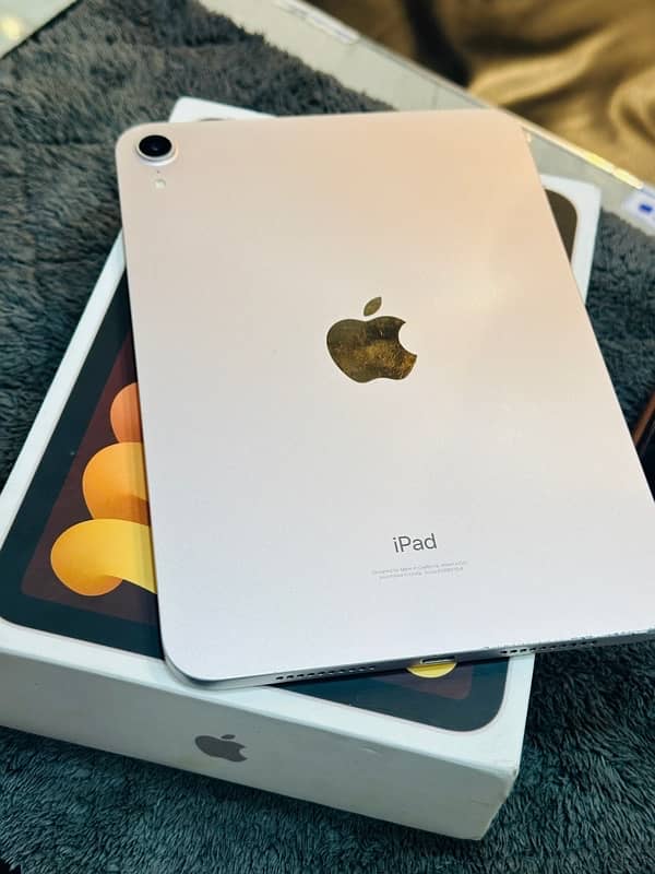 iPad mini 6 256gb with box 0