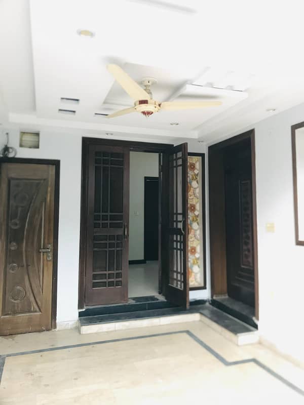 5 Marla Like New House For Rent In Sector D Bahria Town Lahore 2