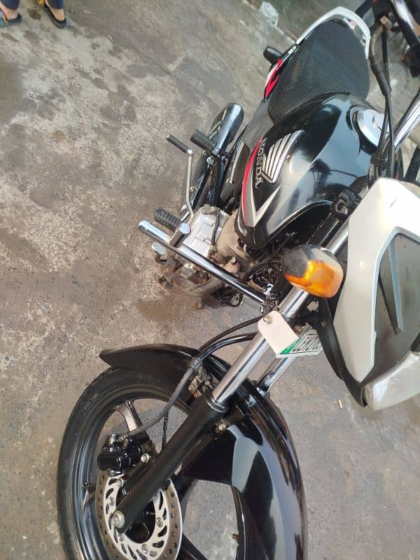 HONDA CB 125F 2019 MODEL 2