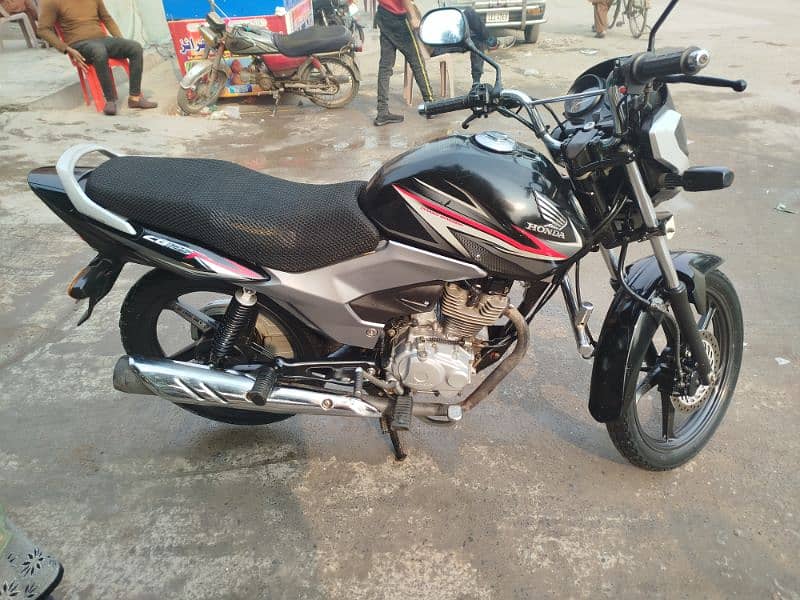 HONDA CB 125F 2019 MODEL 9