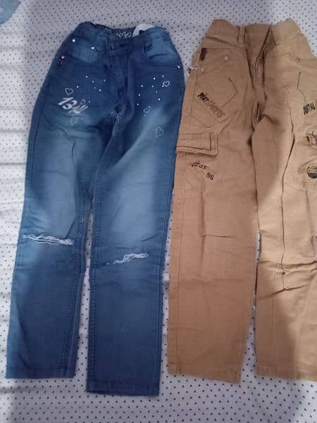 3 Adult jeans in 1000 1