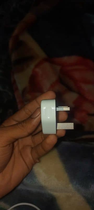 apple charger with cable brand new condition 3