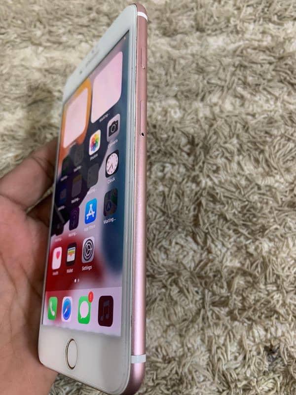 I phone 7plus Non pTA 32Gb All ok phone 10/10 Avilable For Sale 1