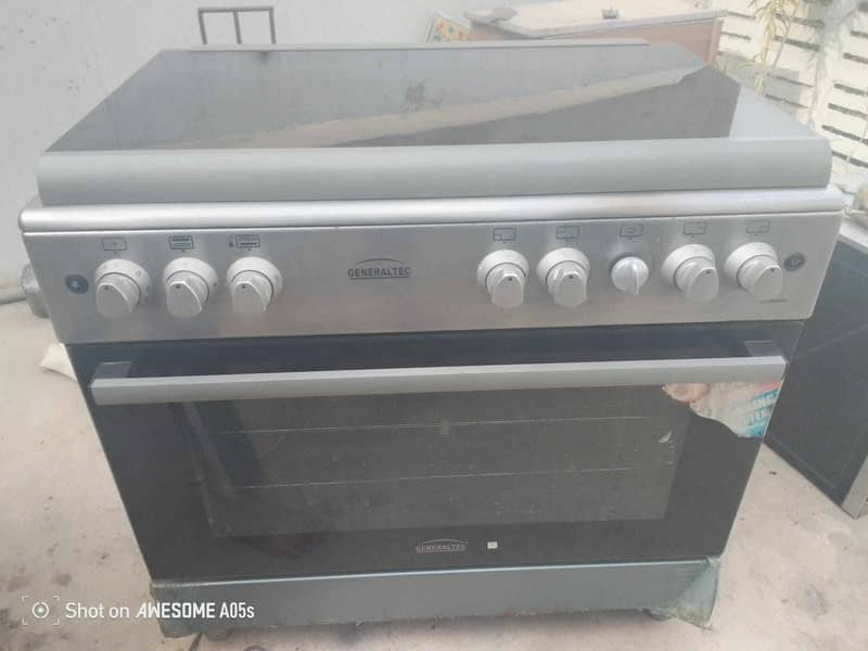 STOVE WITH OVEN (GENERAL TEC) IMPORTED 4