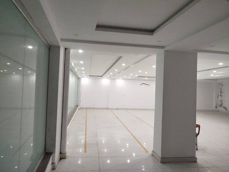 12 marla commercial first floor for rent bahria town Lahore 0