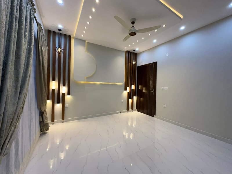 10 Marla Facing Park luxury Designer house for sale 16