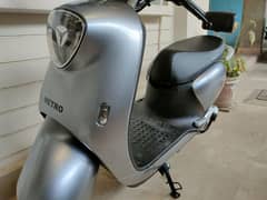 Metro Yadea M6 electric scooty