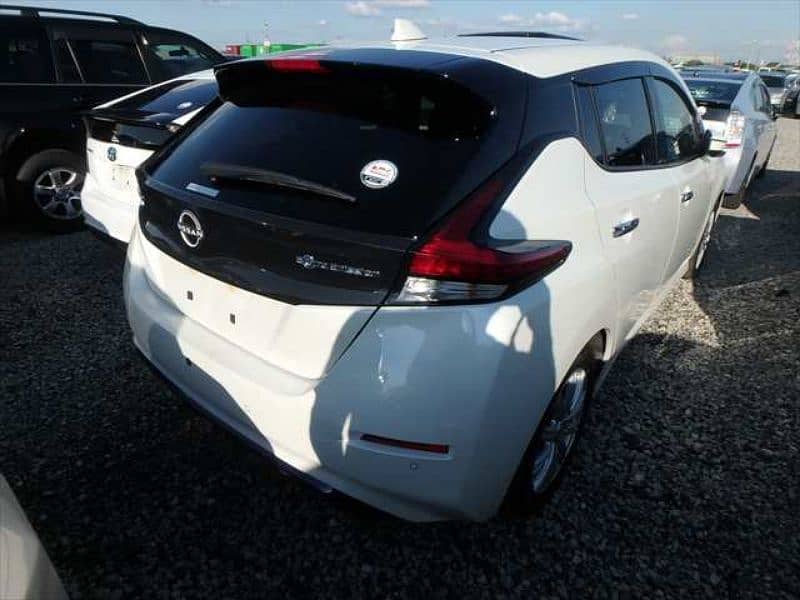 Nissan Leaf 2021 18