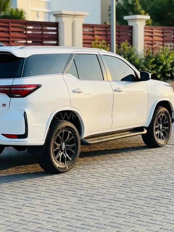 Toyota Fortuner 2023 2