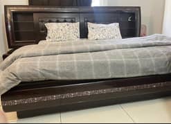 Used Bedroom Set (King size)