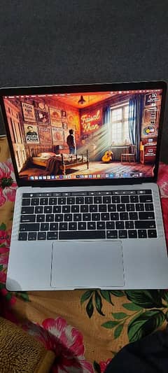 Macbook Pro 2017 13 inch Core i7