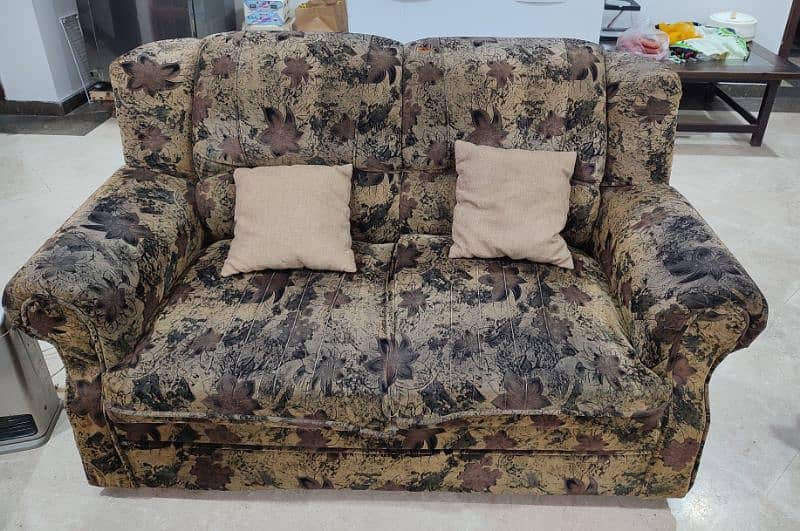 7 (1+1+2+3) seater sofa 4