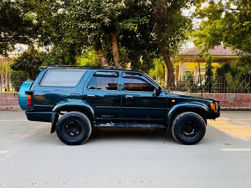 Toyota hilux Surf 8