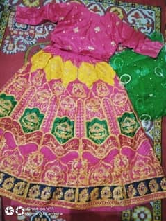 embroided lehnga with kurti and dupatta