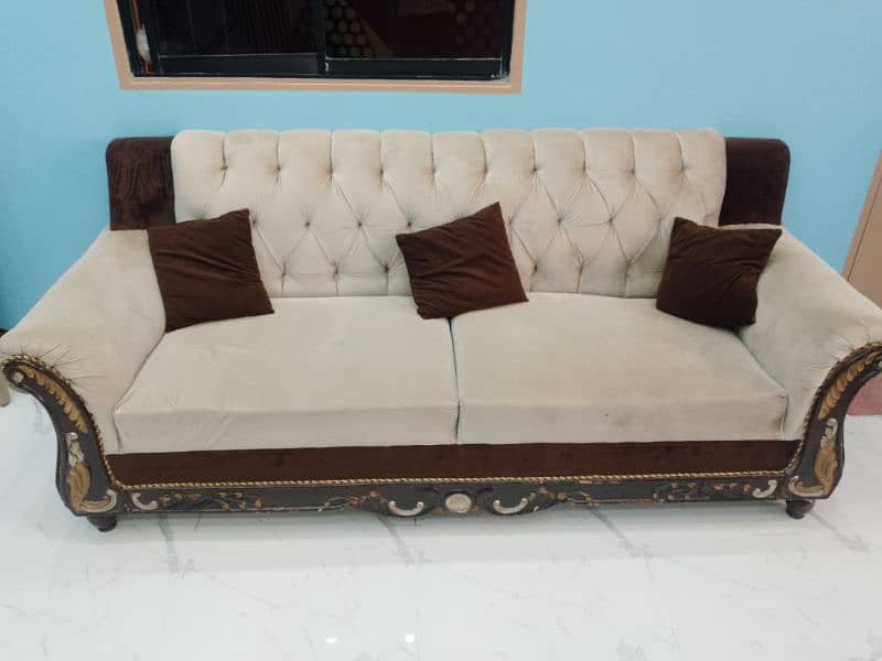 5 seater Sofa set only 2 month used new condition 0