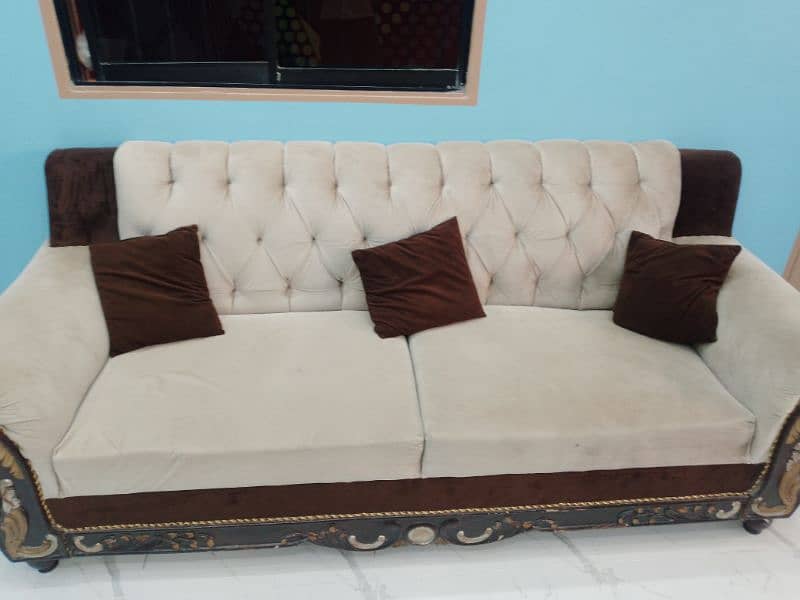 5 seater Sofa set only 2 month used new condition 3