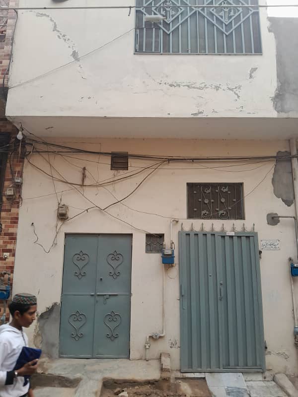 2.5 Marla Double Storey House For Sale In Gulshan Farooq Big Street Near To LalPul Canal Road 2