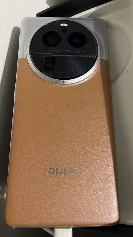 oppo find x6 pro good condition with full box 16/512 offucial pta 2