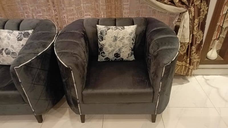 New Sofa Set For Sale 3