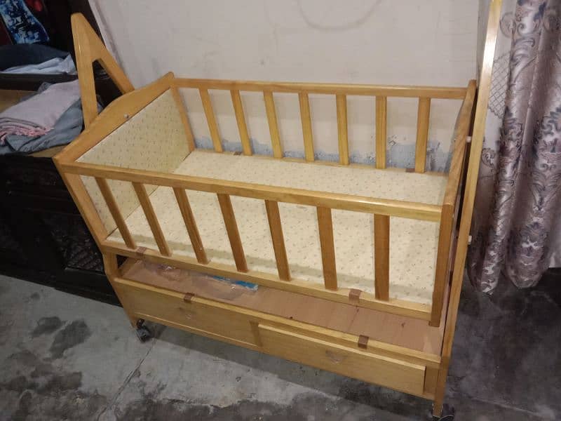 kids cot / swing 1