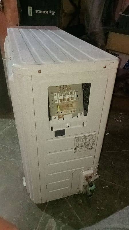 gree inverter 1.5 ton 3