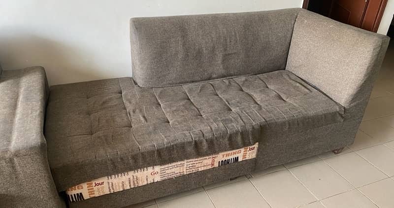 selling L shape 6 seater sofa 1