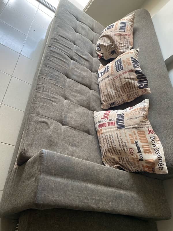 selling L shape 6 seater sofa 3