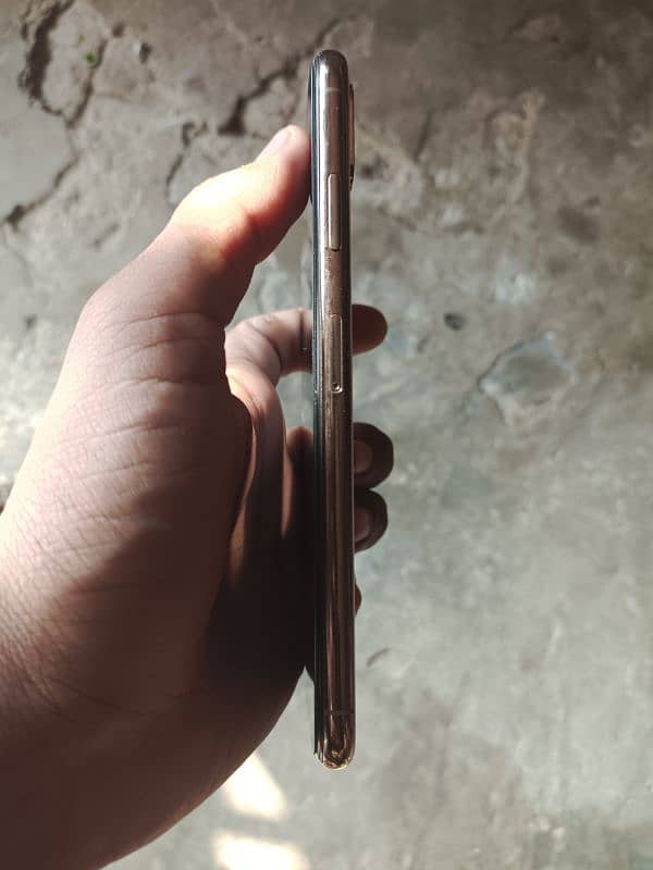 Iphone XS MAX Non PTA 1