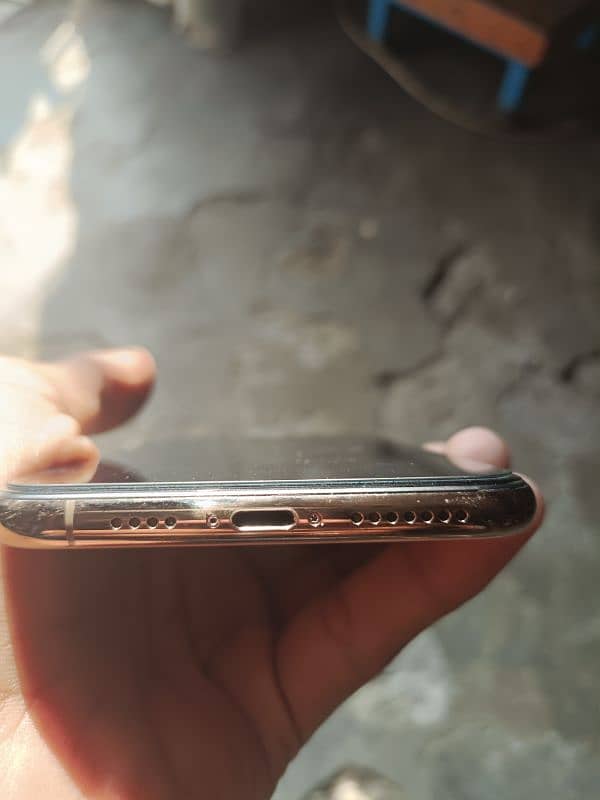 Iphone XS MAX Non PTA 2