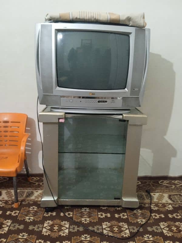 LG TV 1