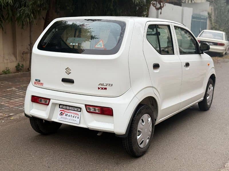 Suzuki Alto AGS 2023 4