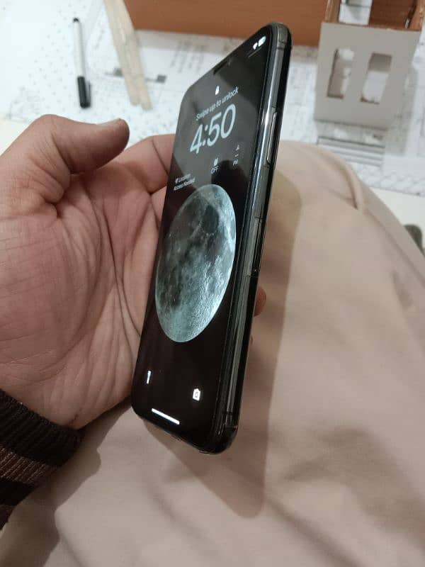 iPhone 11 pro 64 GB 1