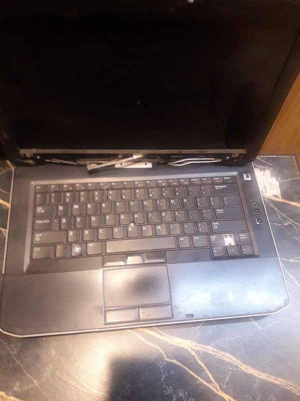 Dell laptop in good condition 2