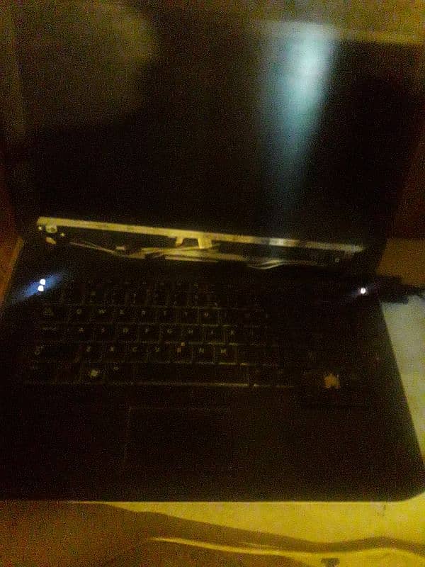 Dell laptop in good condition 5