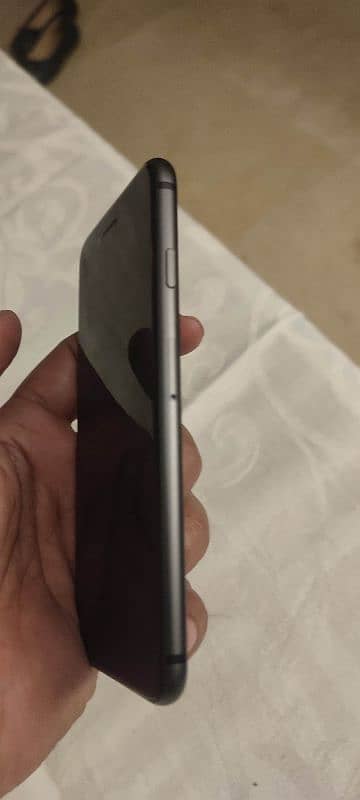 Iphone 8 256GB Non PTA 4