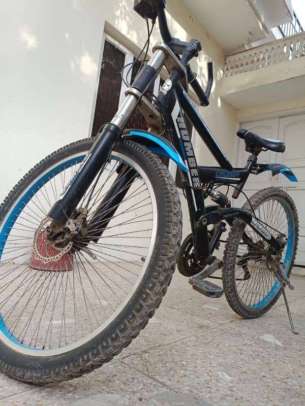 Humber Mountain Bike with Suspension and Excellent Condition 2