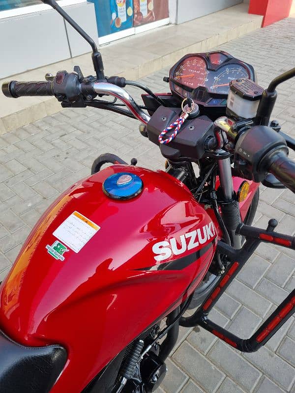 SUZUKI GR 150 2021 MODEL 3