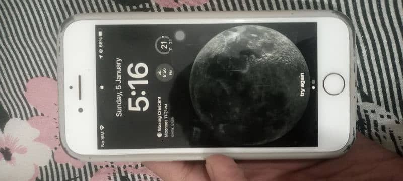 Iphone 8 64gb non pta in genuine condition 1