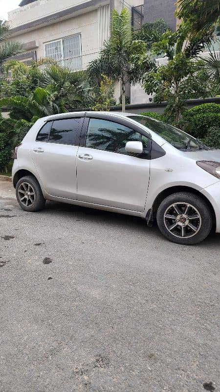 Toyota Vitz 2005 9