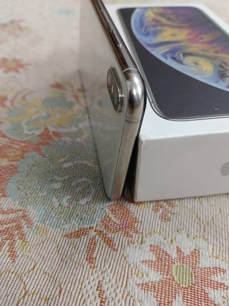 Apple iPhone XS Max 512GB 5