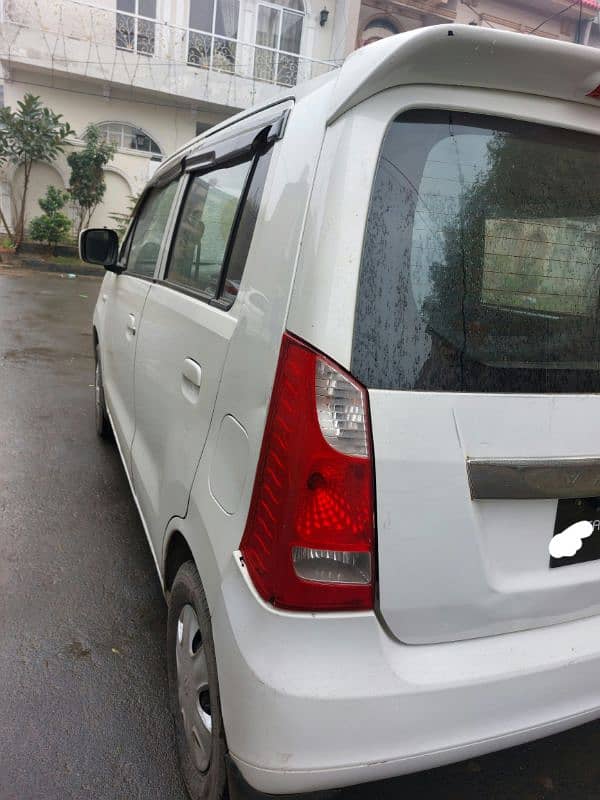 Suzuki Wagon R 2017 4