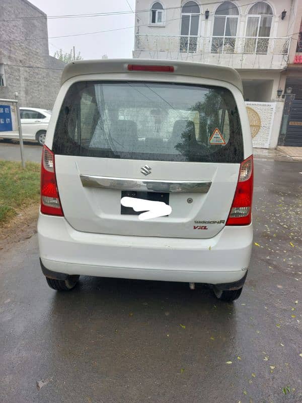 Suzuki Wagon R 2017 9