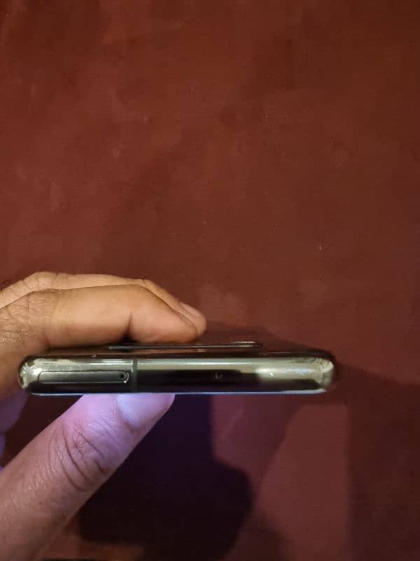 Samsung Mobile S10 Plus 2