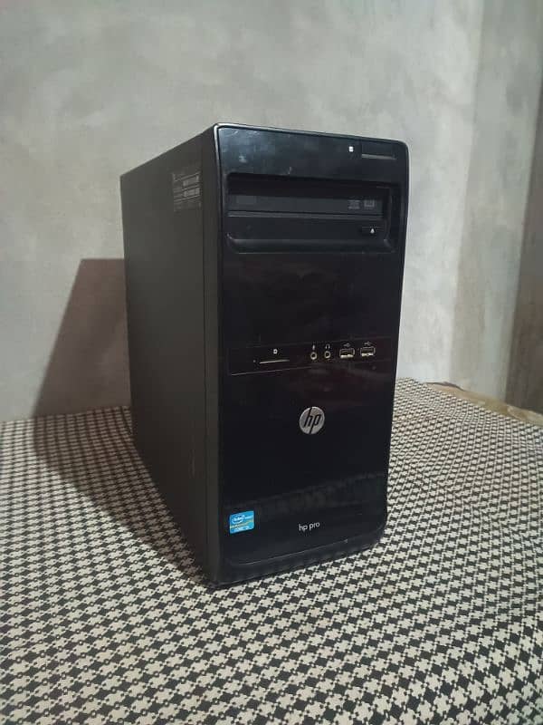 HP pro 3500 with I5 3470 and 600 Watt power supply for graphic cards. 0