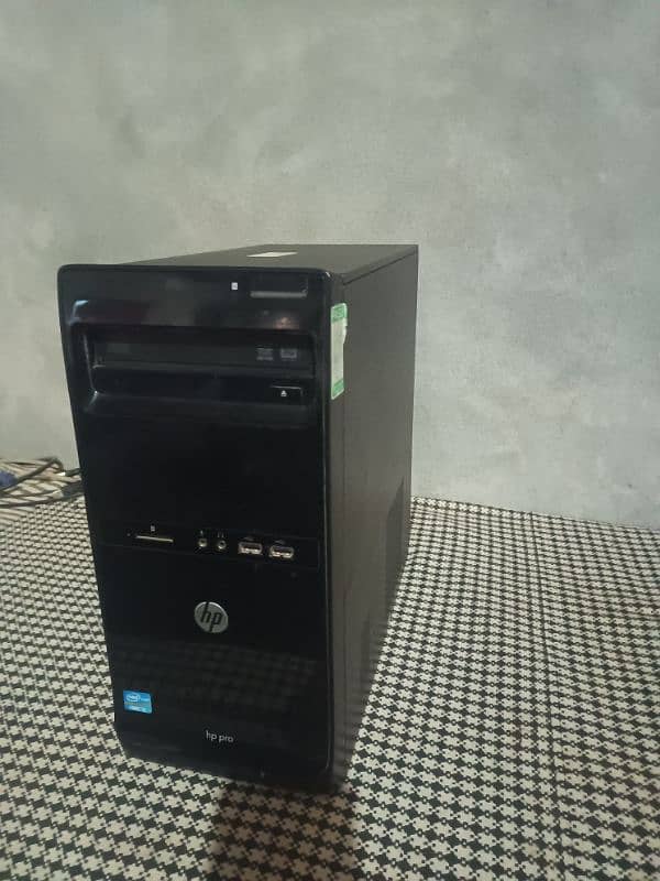 HP pro 3500 with I5 3470 and 600 Watt power supply for graphic cards. 1