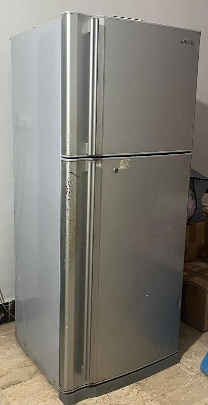 FRIDGE / REFRIGERATOR 1