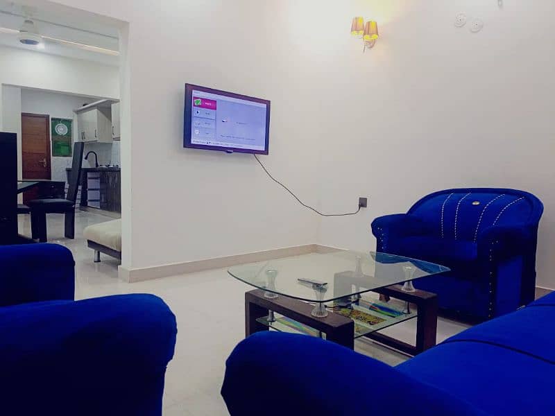 P10 A furnished villa for rent in Bahria town karachi. 2