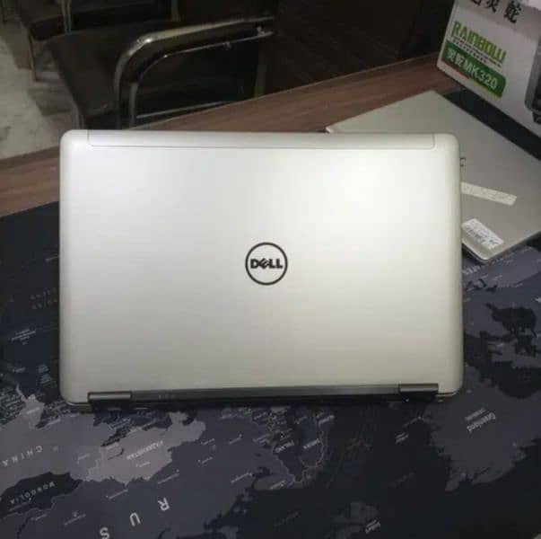 Dell. Latitude 6540 0