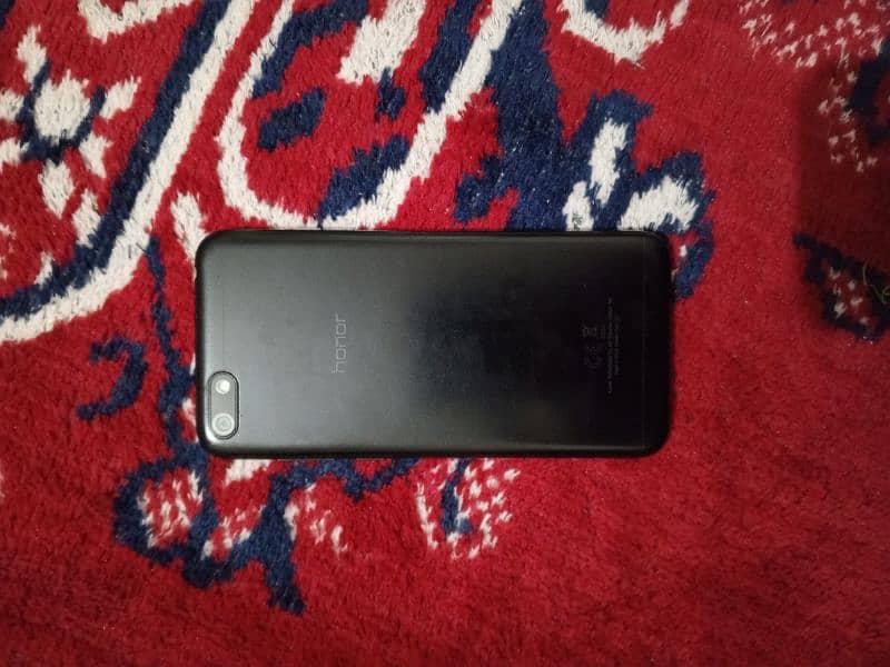 Huawei honor 7s 2/16 with box and adapter 10